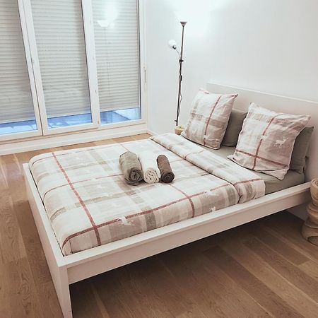 Comme Chez Vous Appartement 2 Chambres Nanterre Zewnętrze zdjęcie