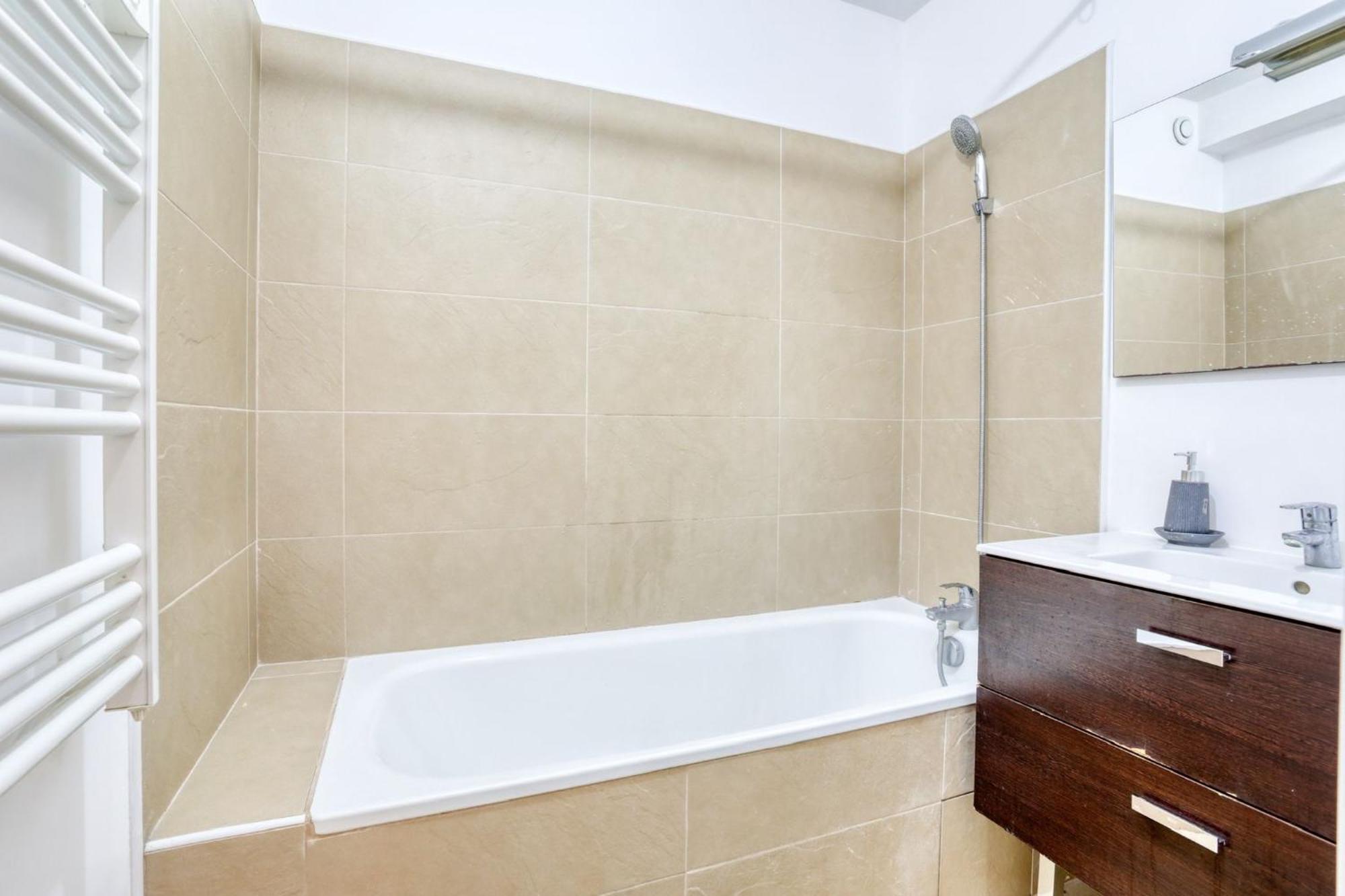 Comme Chez Vous Appartement 2 Chambres Nanterre Zewnętrze zdjęcie